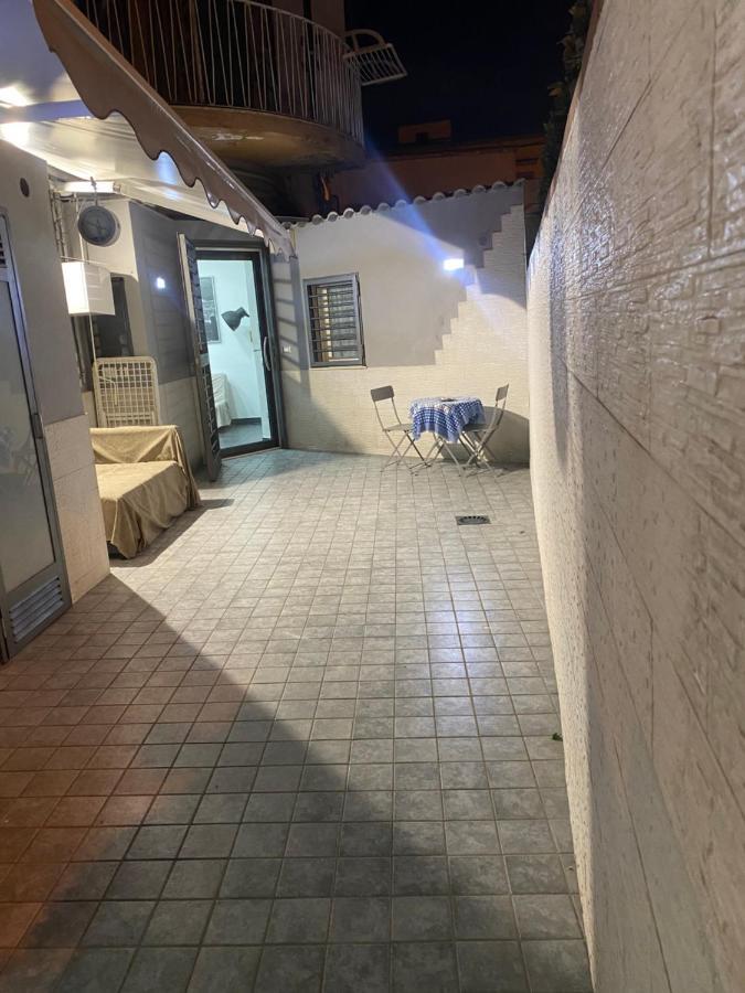 Napoli Centro Casa Con Due Camere E Cucina Exteriör bild